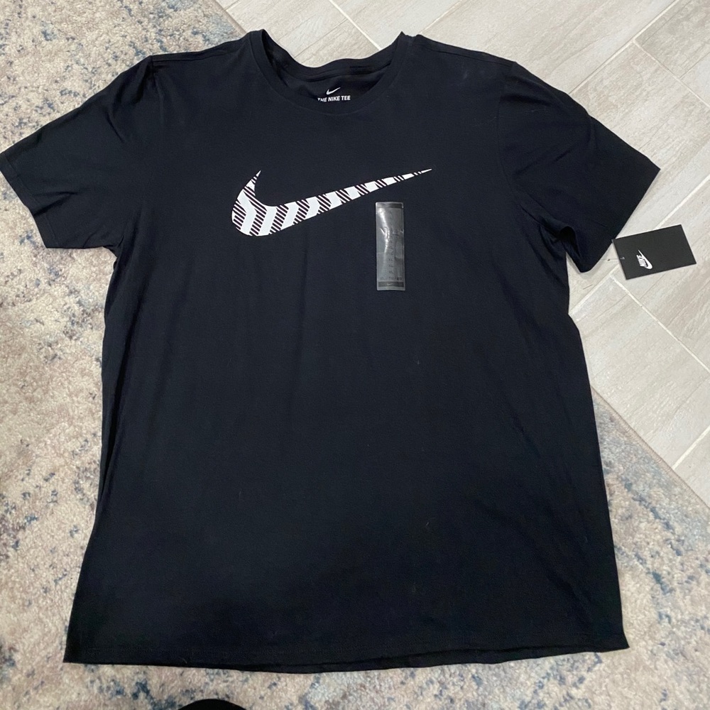 Nike t shirt